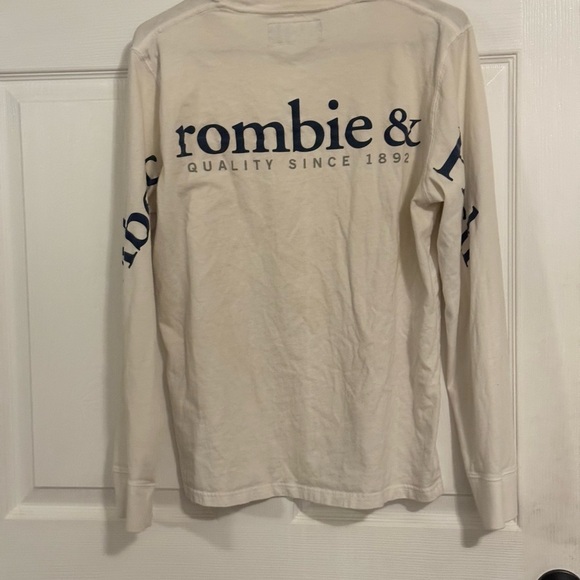 Abercrombie Men’s Long Sleeve Shirt Size Medium - Picture 2 of 3